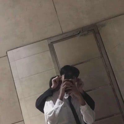美国银行恢复了对甲骨文公司的评级，给予“买入”评级和200美元的目标价。